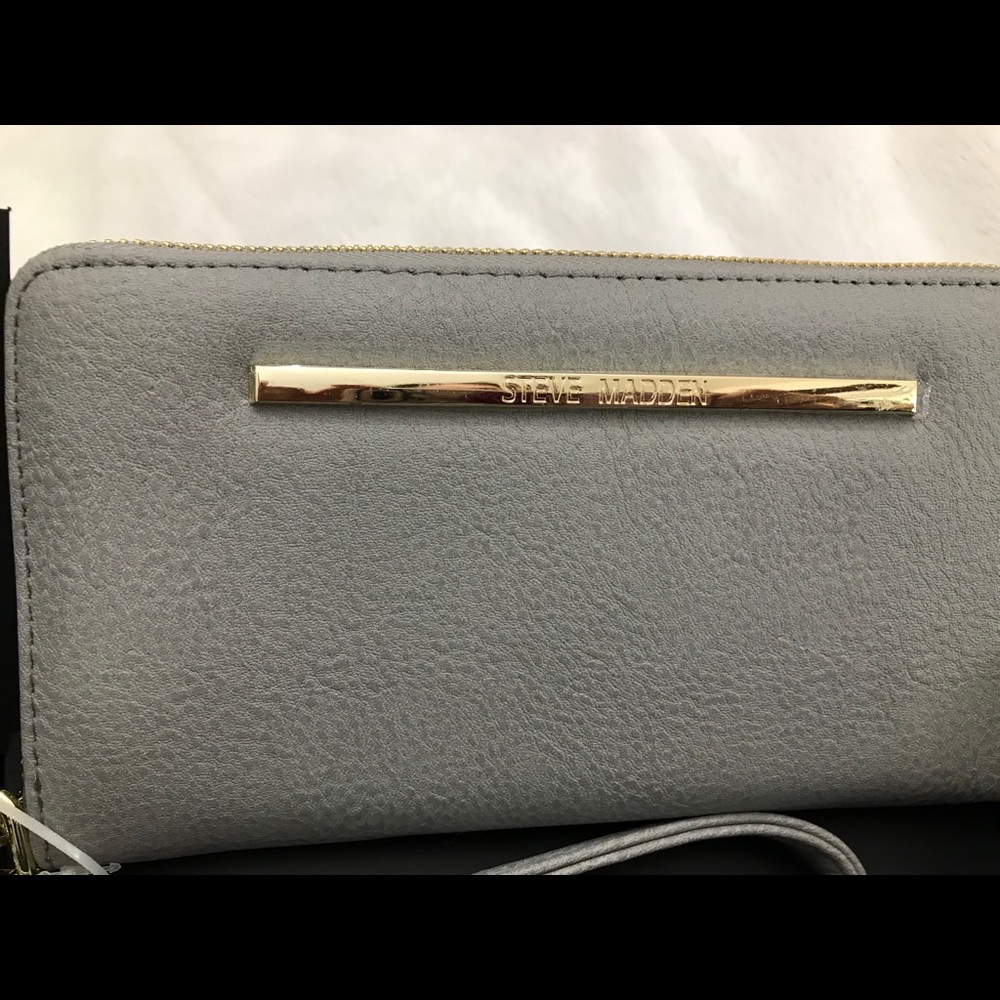 NWT STEVE MADDEN SCARF AND WALLET